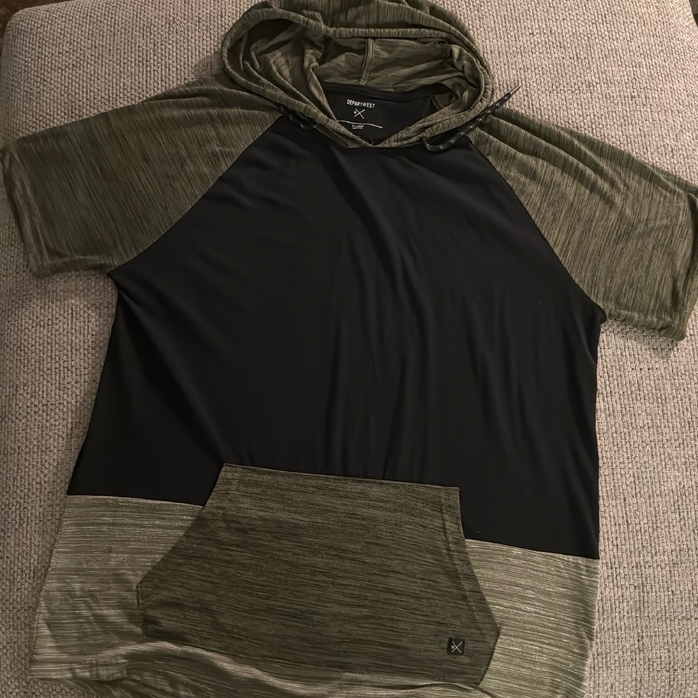 DepartWest Men’s Shirt Sleeve Hooded Shirt, Size XL